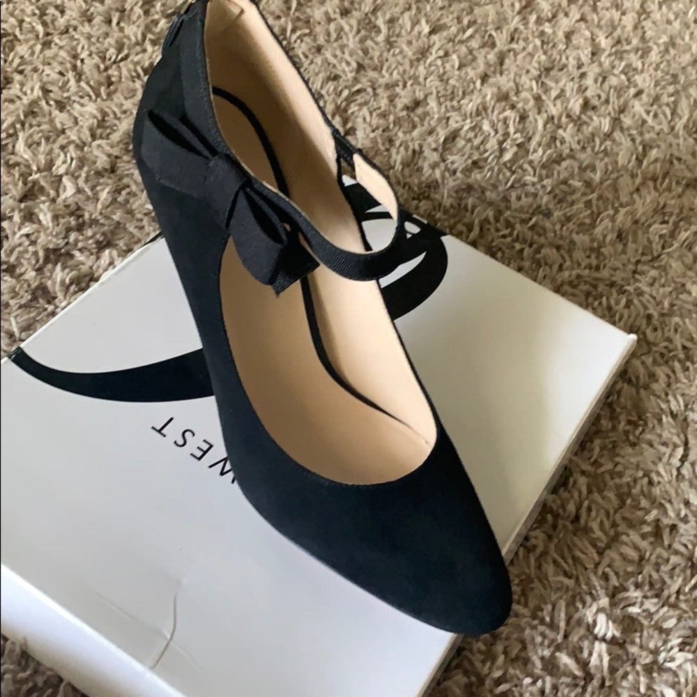 Nine West - Picture 3 of 4